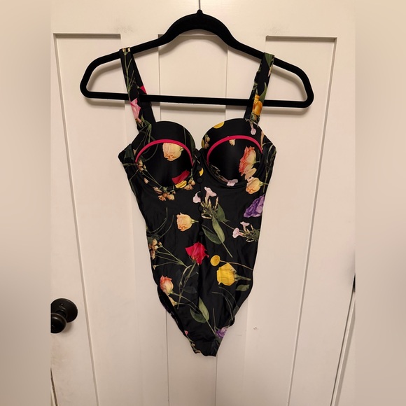 Ted Baker Saffiey Floral Print One Piece Swimsuit Size S Molded Cups Beach Vacay - Picture 2 of 12